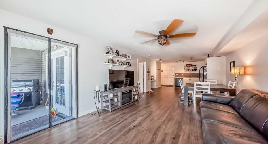 755 Copperpond Boulevard, Calgary, Alberta T2Z4R2, 1 Bedroom Bedrooms, ,1 BathroomBathrooms,Residential,For Sale,Copperpond,A2300950