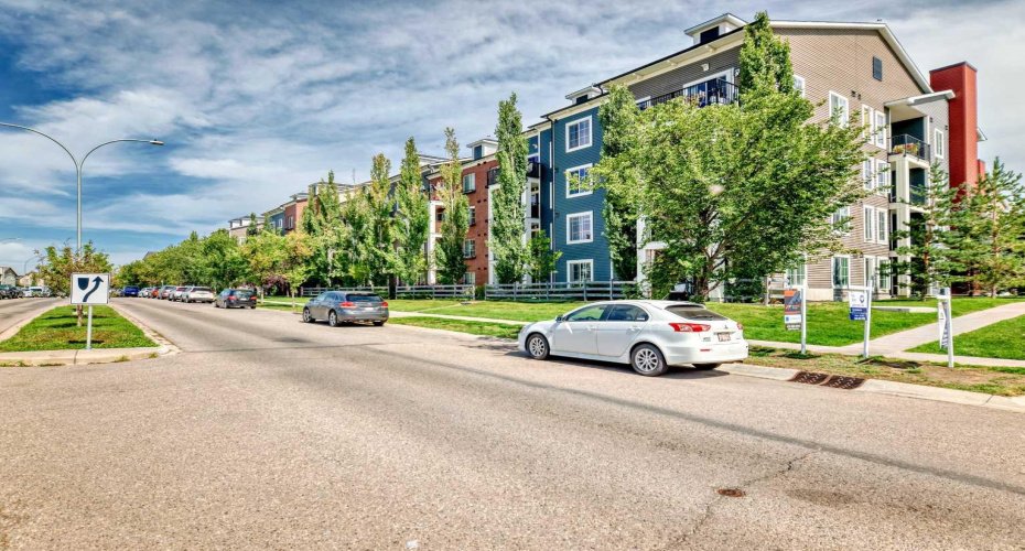 755 Copperpond Boulevard, Calgary, Alberta T2Z4R2, 1 Bedroom Bedrooms, ,1 BathroomBathrooms,Residential,For Sale,Copperpond,A2300950