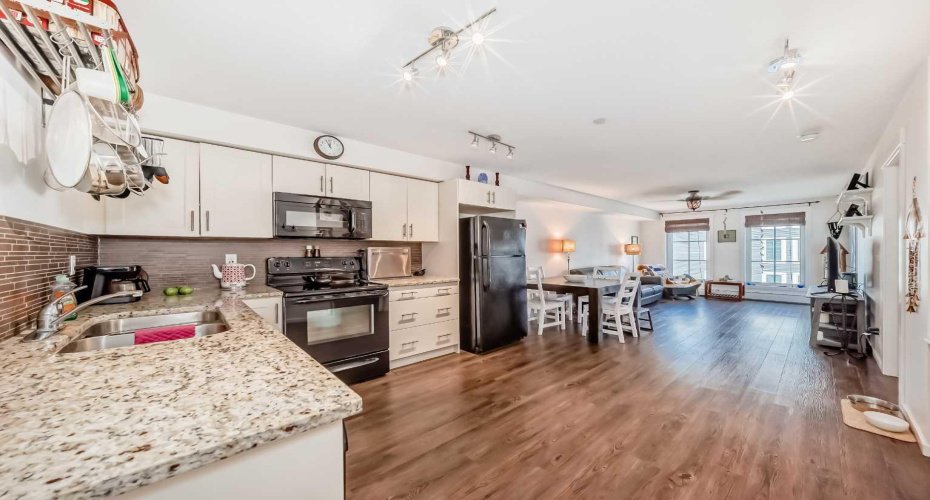 755 Copperpond Boulevard, Calgary, Alberta T2Z4R2, 1 Bedroom Bedrooms, ,1 BathroomBathrooms,Residential,For Sale,Copperpond,A2300950