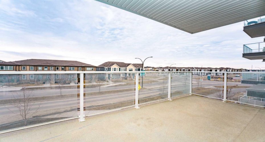 40 Carrington Plaza, Calgary, Alberta T3P 1X7, 2 Bedrooms Bedrooms, ,2 BathroomsBathrooms,Residential,For Sale,Carrington,A2301038