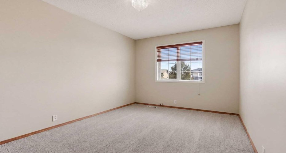 105 Crystalridge Drive, Okotoks, Alberta T1S 1P4, 5 Bedrooms Bedrooms, ,4 BathroomsBathrooms,Residential,For Sale,Crystalridge,A2301384