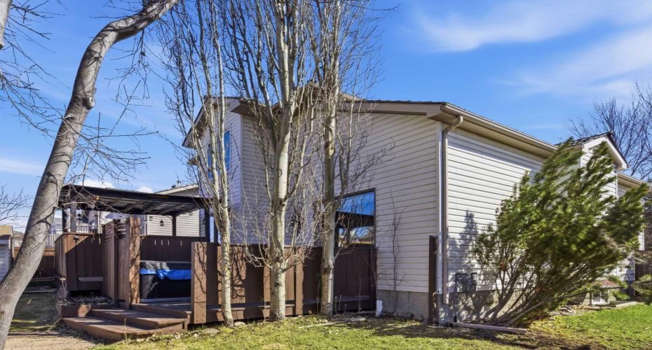 105 Crystalridge Drive, Okotoks, Alberta T1S 1P4, 5 Bedrooms Bedrooms, ,4 BathroomsBathrooms,Residential,For Sale,Crystalridge,A2301384