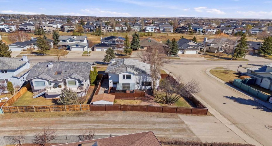 105 Crystalridge Drive, Okotoks, Alberta T1S 1P4, 5 Bedrooms Bedrooms, ,4 BathroomsBathrooms,Residential,For Sale,Crystalridge,A2301384