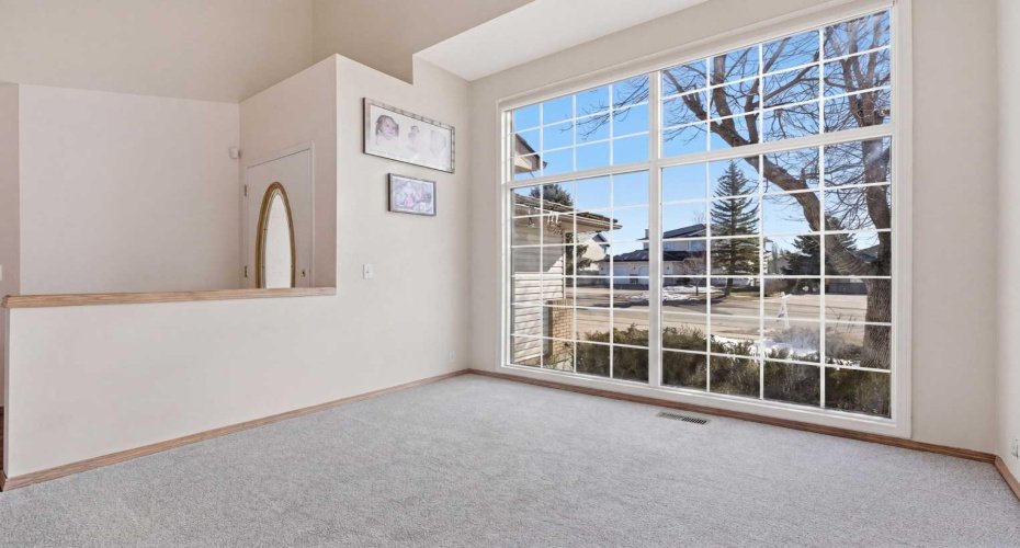 105 Crystalridge Drive, Okotoks, Alberta T1S 1P4, 5 Bedrooms Bedrooms, ,4 BathroomsBathrooms,Residential,For Sale,Crystalridge,A2301384