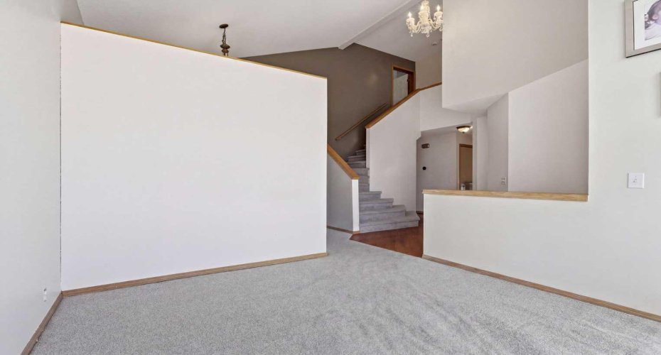 105 Crystalridge Drive, Okotoks, Alberta T1S 1P4, 5 Bedrooms Bedrooms, ,4 BathroomsBathrooms,Residential,For Sale,Crystalridge,A2301384