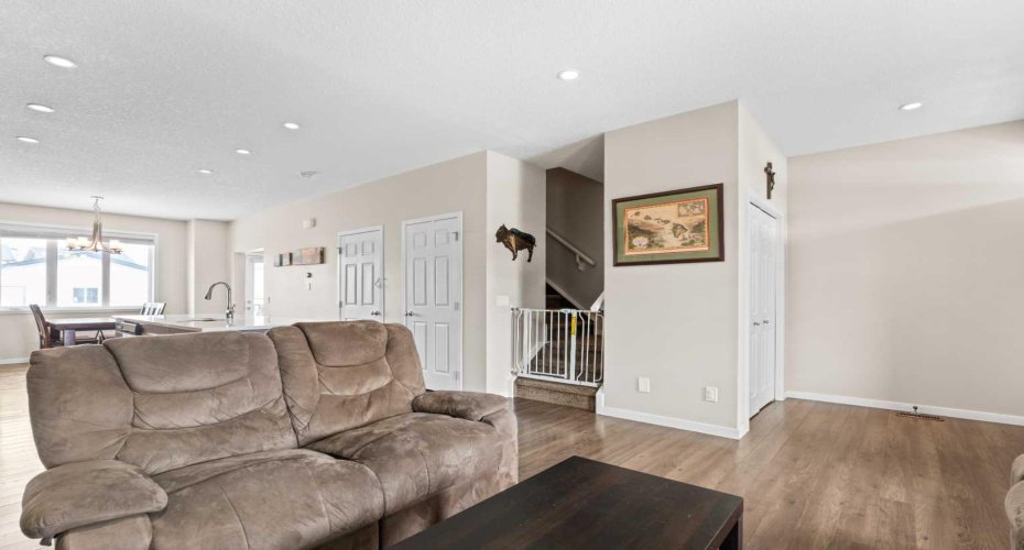 53 Amery Crescent, Crossfield, Alberta T0M 0S0, 3 Bedrooms Bedrooms, ,3 BathroomsBathrooms,Residential,For Sale,Amery,A2301531