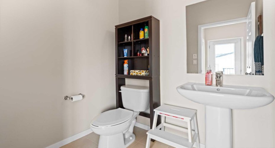 53 Amery Crescent, Crossfield, Alberta T0M 0S0, 3 Bedrooms Bedrooms, ,3 BathroomsBathrooms,Residential,For Sale,Amery,A2301531