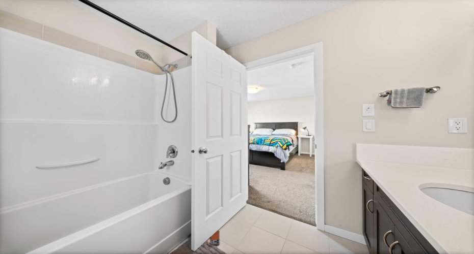 53 Amery Crescent, Crossfield, Alberta T0M 0S0, 3 Bedrooms Bedrooms, ,3 BathroomsBathrooms,Residential,For Sale,Amery,A2301531