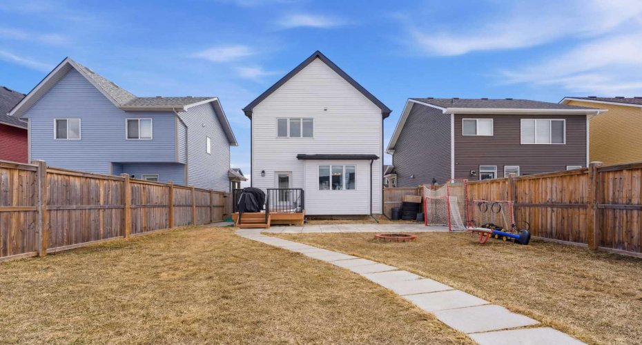 53 Amery Crescent, Crossfield, Alberta T0M 0S0, 3 Bedrooms Bedrooms, ,3 BathroomsBathrooms,Residential,For Sale,Amery,A2301531