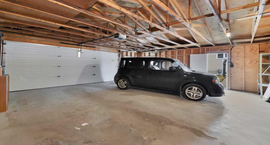 3333 43 Avenue, Red Deer, Alberta T4N3B2, 4 Bedrooms Bedrooms, ,2 BathroomsBathrooms,Residential,For Sale,43,A2301561