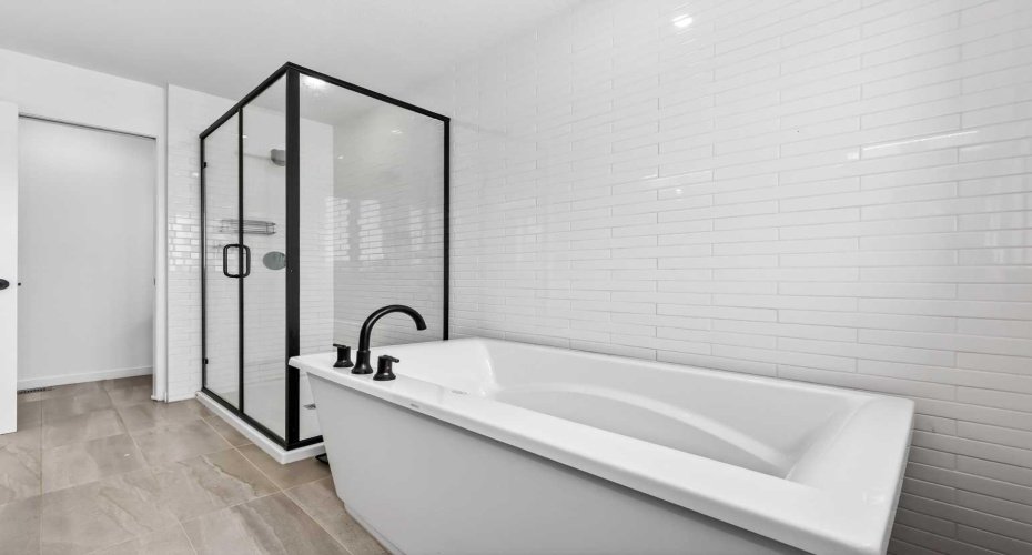 41 Copperhead Road, Calgary, Alberta T2Z 5H1, 4 Bedrooms Bedrooms, ,4 BathroomsBathrooms,Residential,For Sale,Copperhead,A2301656