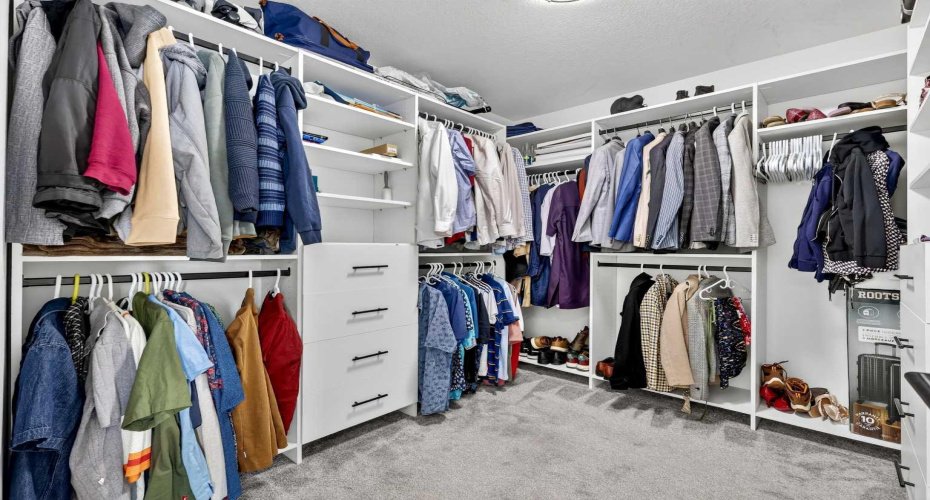 41 Copperhead Road, Calgary, Alberta T2Z 5H1, 4 Bedrooms Bedrooms, ,4 BathroomsBathrooms,Residential,For Sale,Copperhead,A2301656