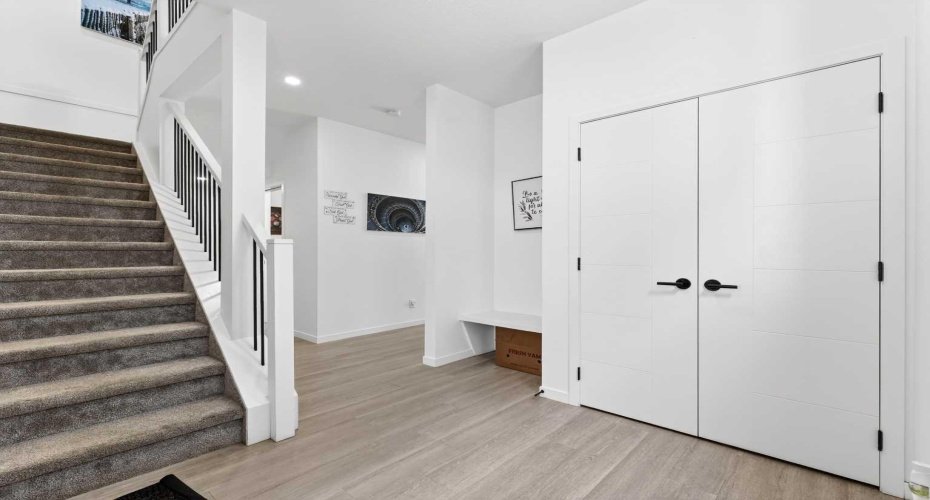 41 Copperhead Road, Calgary, Alberta T2Z 5H1, 4 Bedrooms Bedrooms, ,4 BathroomsBathrooms,Residential,For Sale,Copperhead,A2301656