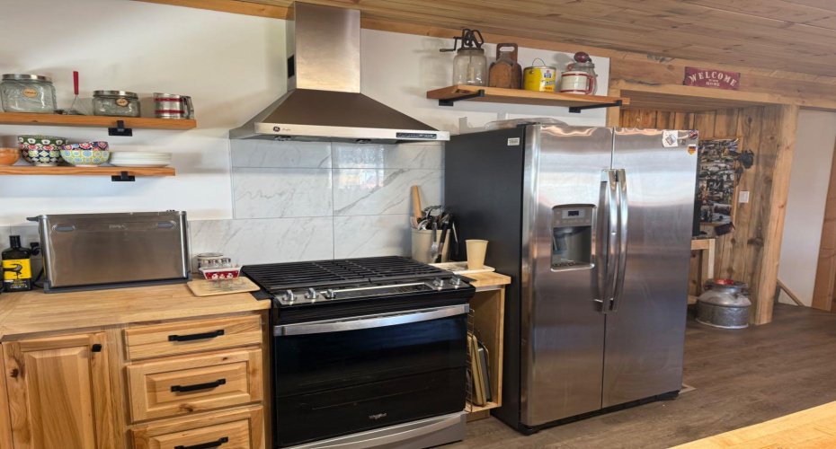 205 Hamilton Avenue, Lundbreck, Alberta T0K 1H0, 3 Bedrooms Bedrooms, ,2 BathroomsBathrooms,Residential,For Sale,Hamilton,A2301711