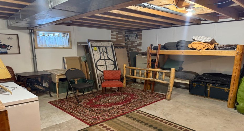 205 Hamilton Avenue, Lundbreck, Alberta T0K 1H0, 3 Bedrooms Bedrooms, ,2 BathroomsBathrooms,Residential,For Sale,Hamilton,A2301711