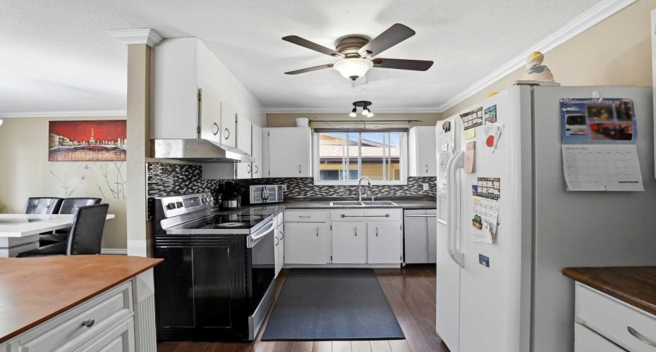 5218 Silverthorn Road, Olds, Alberta T4H 1B1, 4 Bedrooms Bedrooms, ,2 BathroomsBathrooms,Residential,For Sale,Silverthorn,A2301872