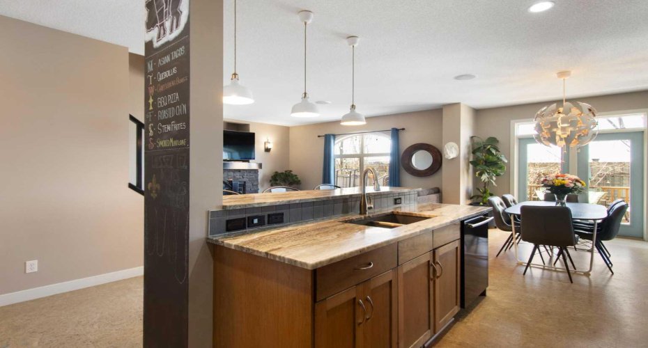 421 Mahogany Court, Calgary, Alberta T3M 0T7, 3 Bedrooms Bedrooms, ,3 BathroomsBathrooms,Residential,For Sale,Mahogany,A2301918