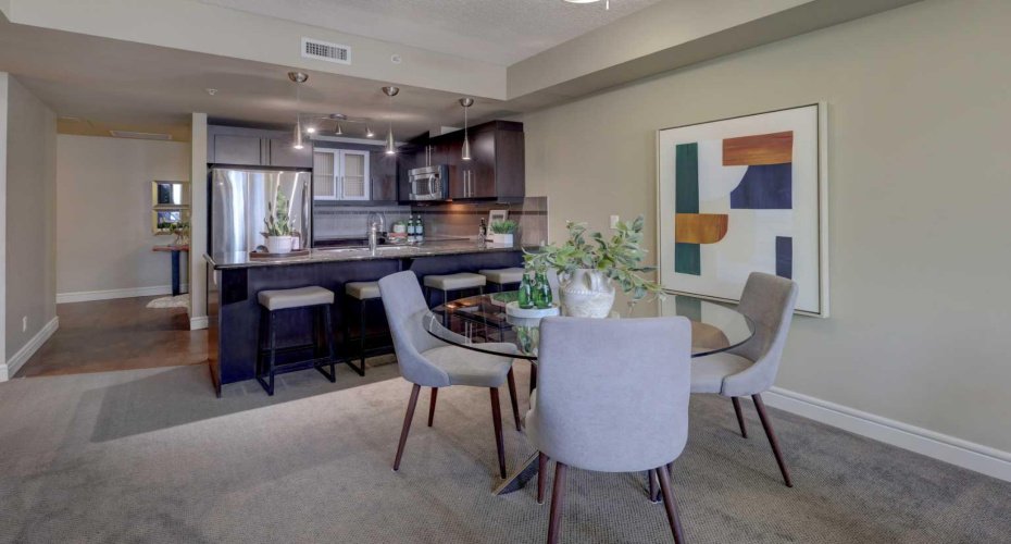 817 15 Avenue, Calgary, Alberta T2R 0H8, 1 Bedroom Bedrooms, ,1 BathroomBathrooms,Residential,For Sale,15,A2302032