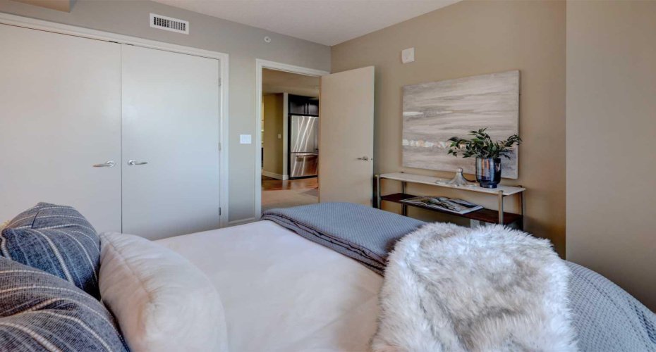 817 15 Avenue, Calgary, Alberta T2R 0H8, 1 Bedroom Bedrooms, ,1 BathroomBathrooms,Residential,For Sale,15,A2302032