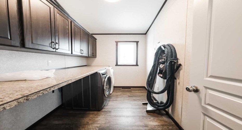 14074 Township Road 1050 Township, Rural Mackenzie County, Alberta T0H2H0, 5 Bedrooms Bedrooms, ,3 BathroomsBathrooms,Residential,For Sale,Township Road 1050,A2302040