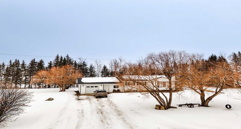 107401 Highway 697 Highway, Rural Mackenzie County, Alberta T0H2H0, 2 Bedrooms Bedrooms, ,1 BathroomBathrooms,Residential,For Sale,Highway 697,A2302061