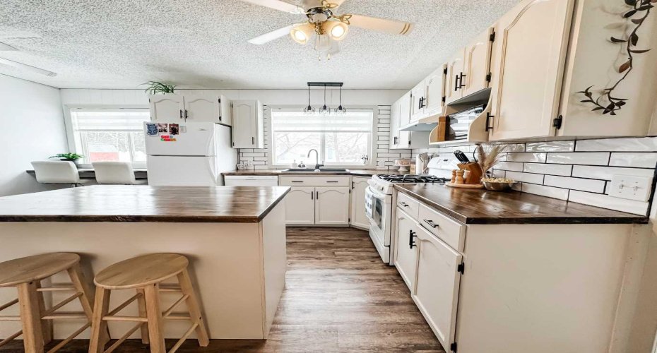 107401 Highway 697 Highway, Rural Mackenzie County, Alberta T0H2H0, 2 Bedrooms Bedrooms, ,1 BathroomBathrooms,Residential,For Sale,Highway 697,A2302061