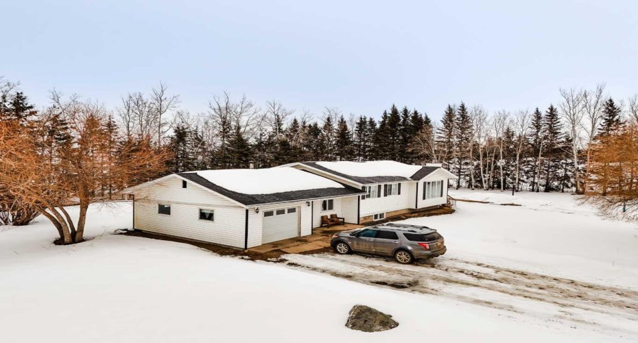 107401 Highway 697 Highway, Rural Mackenzie County, Alberta T0H2H0, 2 Bedrooms Bedrooms, ,1 BathroomBathrooms,Residential,For Sale,Highway 697,A2302061