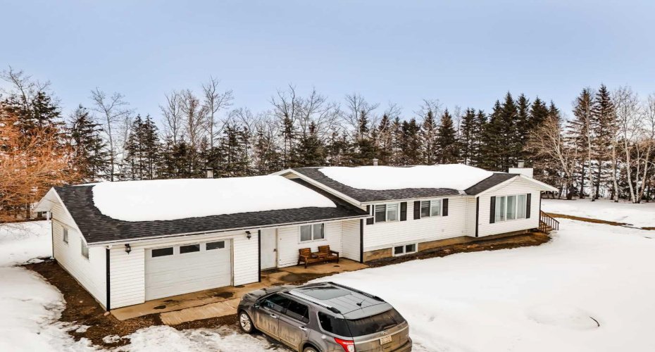 107401 Highway 697 Highway, Rural Mackenzie County, Alberta T0H2H0, 2 Bedrooms Bedrooms, ,1 BathroomBathrooms,Residential,For Sale,Highway 697,A2302061