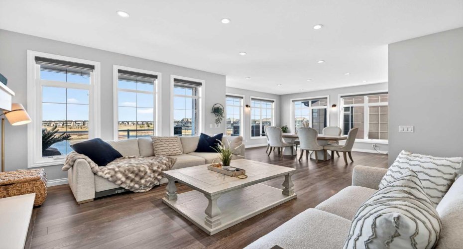 56 Masters Court, Calgary, Alberta T3M 2B8, 5 Bedrooms Bedrooms, ,4 BathroomsBathrooms,Residential,For Sale,Masters,A2302088