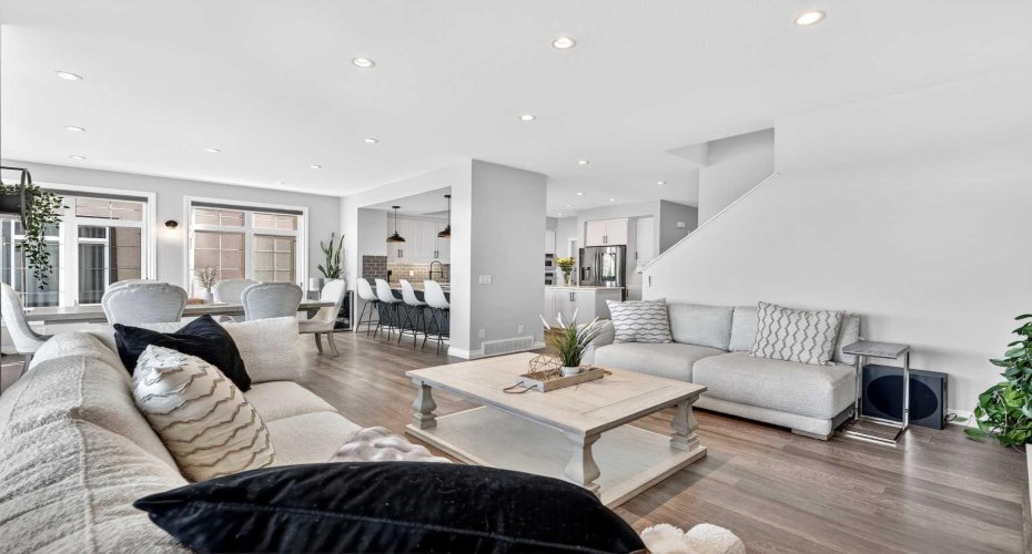 56 Masters Court, Calgary, Alberta T3M 2B8, 5 Bedrooms Bedrooms, ,4 BathroomsBathrooms,Residential,For Sale,Masters,A2302088