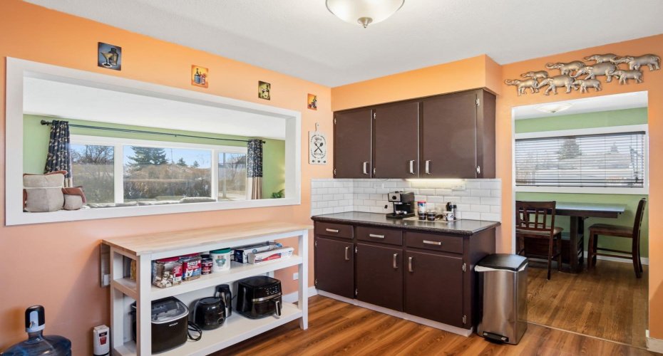 5601 51 Street, Olds, Alberta T4H 1H9, 5 Bedrooms Bedrooms, ,2 BathroomsBathrooms,Residential,For Sale,51,A2302110