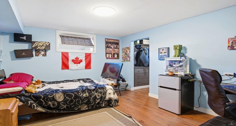 5601 51 Street, Olds, Alberta T4H 1H9, 5 Bedrooms Bedrooms, ,2 BathroomsBathrooms,Residential,For Sale,51,A2302110