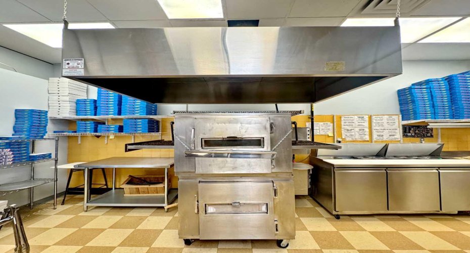 Calgary, Alberta, ,Commercial,For Lease,A2302196