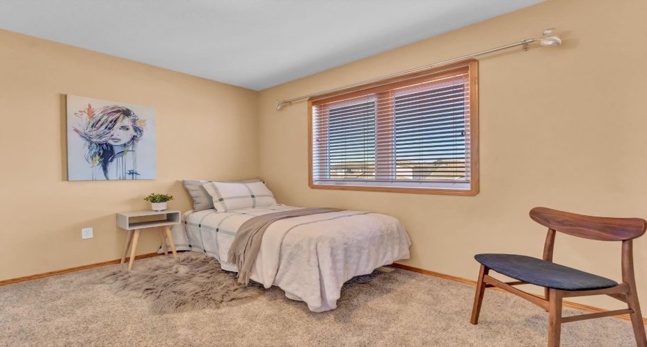 107 Vista Close, Medicine Hat, Alberta T1B0M3, 1 Bedroom Bedrooms, ,4 BathroomsBathrooms,Residential,For Sale,Vista,A2302481