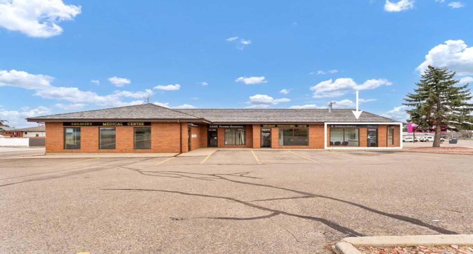 809 Bullivant Crescent, Medicine Hat, Alberta T1A 5G5, ,Commercial,For Sale,Bullivant,A2302558