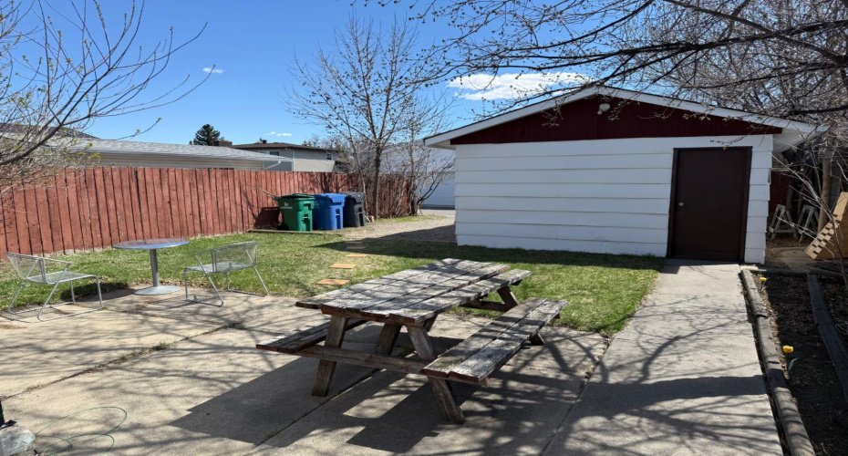 146 McGill Boulevard, Lethbridge, Alberta T1K 4C5, 4 Bedrooms Bedrooms, ,2 BathroomsBathrooms,Residential,For Sale,McGill,A2302679