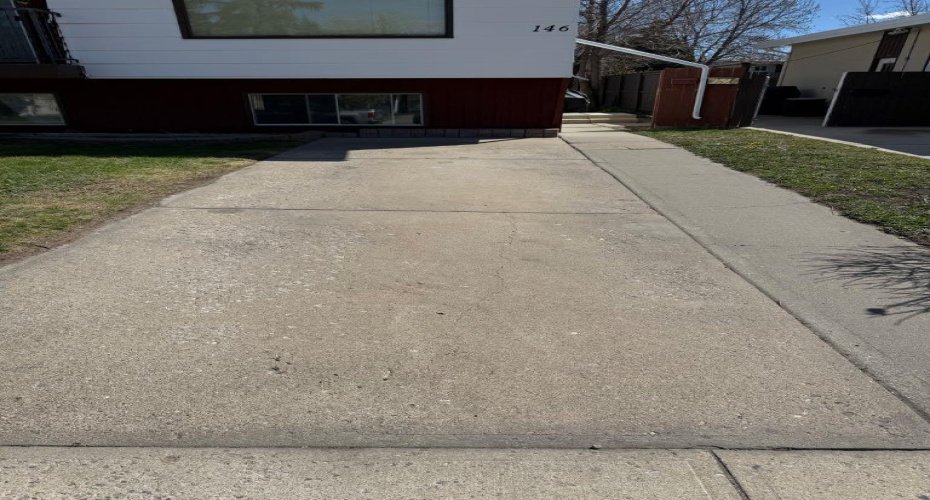 146 McGill Boulevard, Lethbridge, Alberta T1K 4C5, 4 Bedrooms Bedrooms, ,2 BathroomsBathrooms,Residential,For Sale,McGill,A2302679