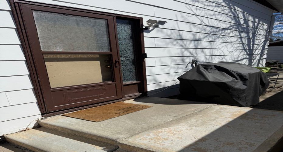 146 McGill Boulevard, Lethbridge, Alberta T1K 4C5, 4 Bedrooms Bedrooms, ,2 BathroomsBathrooms,Residential,For Sale,McGill,A2302679