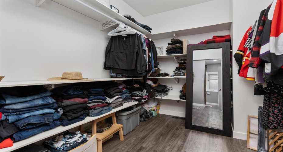 48324 834 Highway, Rural Camrose County, Alberta T0B 2M2, 5 Bedrooms Bedrooms, ,4 BathroomsBathrooms,Residential,For Sale,834,A2302701