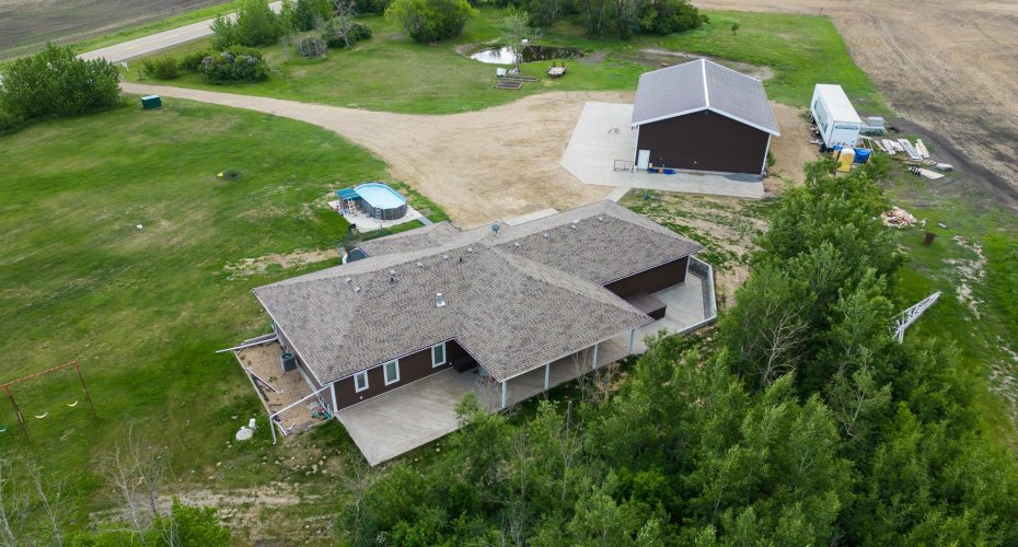 48324 834 Highway, Rural Camrose County, Alberta T0B 2M2, 5 Bedrooms Bedrooms, ,4 BathroomsBathrooms,Residential,For Sale,834,A2302701