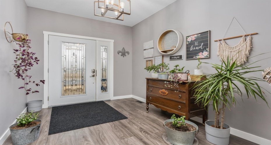 48324 834 Highway, Rural Camrose County, Alberta T0B 2M2, 5 Bedrooms Bedrooms, ,4 BathroomsBathrooms,Residential,For Sale,834,A2302701