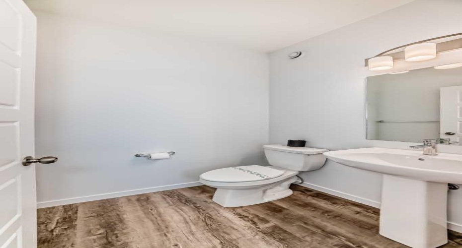 72 Wedderburn Drive, Okotoks, Alberta T1S5X2, 3 Bedrooms Bedrooms, ,3 BathroomsBathrooms,Residential,For Sale,Wedderburn Drive,A2303207