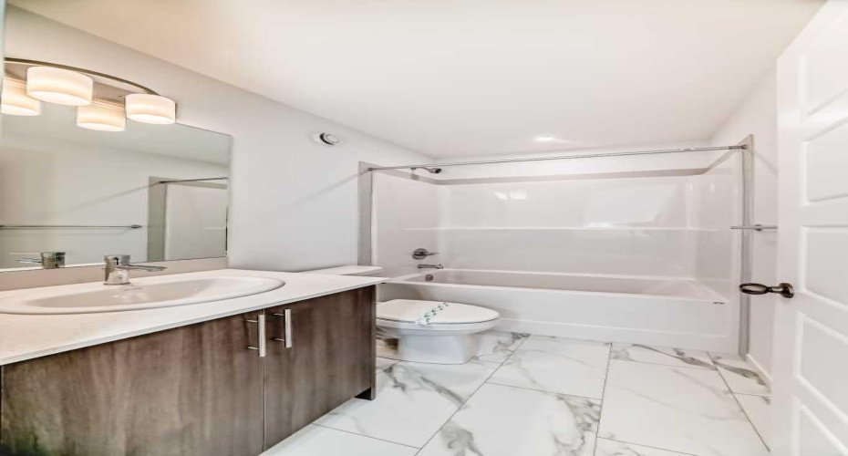 72 Wedderburn Drive, Okotoks, Alberta T1S5X2, 3 Bedrooms Bedrooms, ,3 BathroomsBathrooms,Residential,For Sale,Wedderburn Drive,A2303207