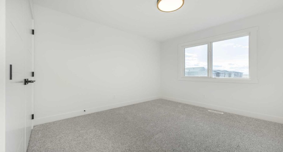 105 Waterford Passage, Chestermere, Alberta T1X 3B4, 5 Bedrooms Bedrooms, ,4 BathroomsBathrooms,Residential,For Sale,Waterford,A2303213