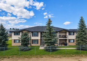 8 Bayside Place, Strathmore, Alberta T1P 0E1, 2 Bedrooms Bedrooms, ,1 BathroomBathrooms,Residential,For Sale,Bayside,A2303246