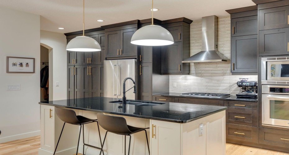 Kitchen with SS Appliances & Stone counters