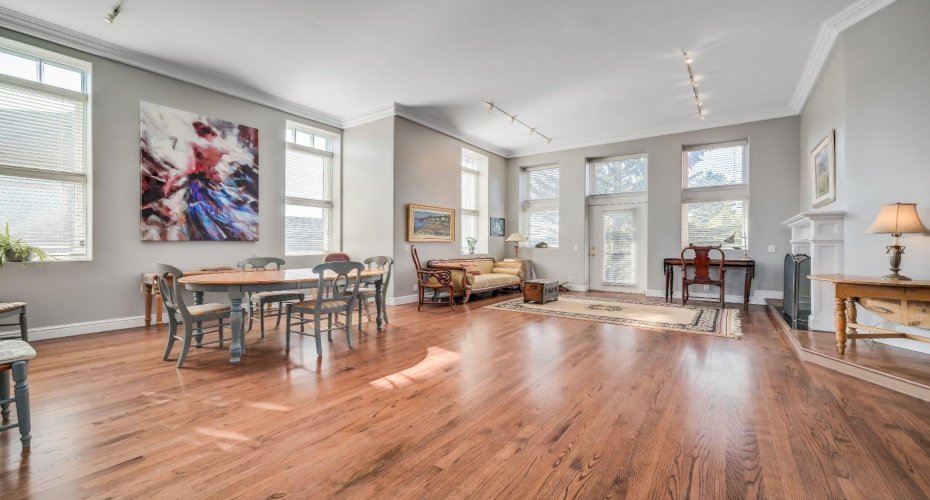 3650 2 Street, Calgary, Alberta T2S1T8, 2 Bedrooms Bedrooms, ,3 BathroomsBathrooms,Residential,For Sale,2,A2303414