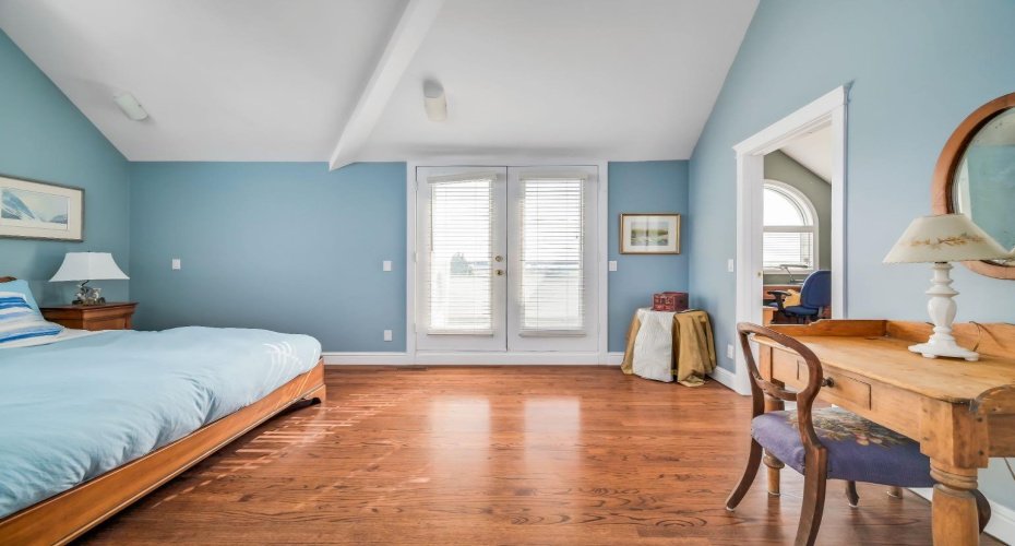 3650 2 Street, Calgary, Alberta T2S1T8, 2 Bedrooms Bedrooms, ,3 BathroomsBathrooms,Residential,For Sale,2,A2303414