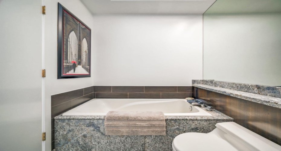 3650 2 Street, Calgary, Alberta T2S1T8, 2 Bedrooms Bedrooms, ,3 BathroomsBathrooms,Residential,For Sale,2,A2303414