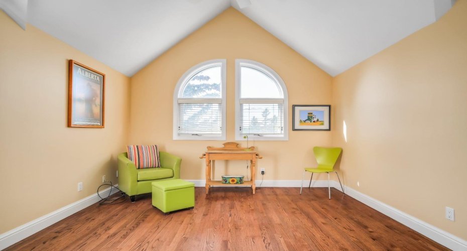 3650 2 Street, Calgary, Alberta T2S1T8, 2 Bedrooms Bedrooms, ,3 BathroomsBathrooms,Residential,For Sale,2,A2303414